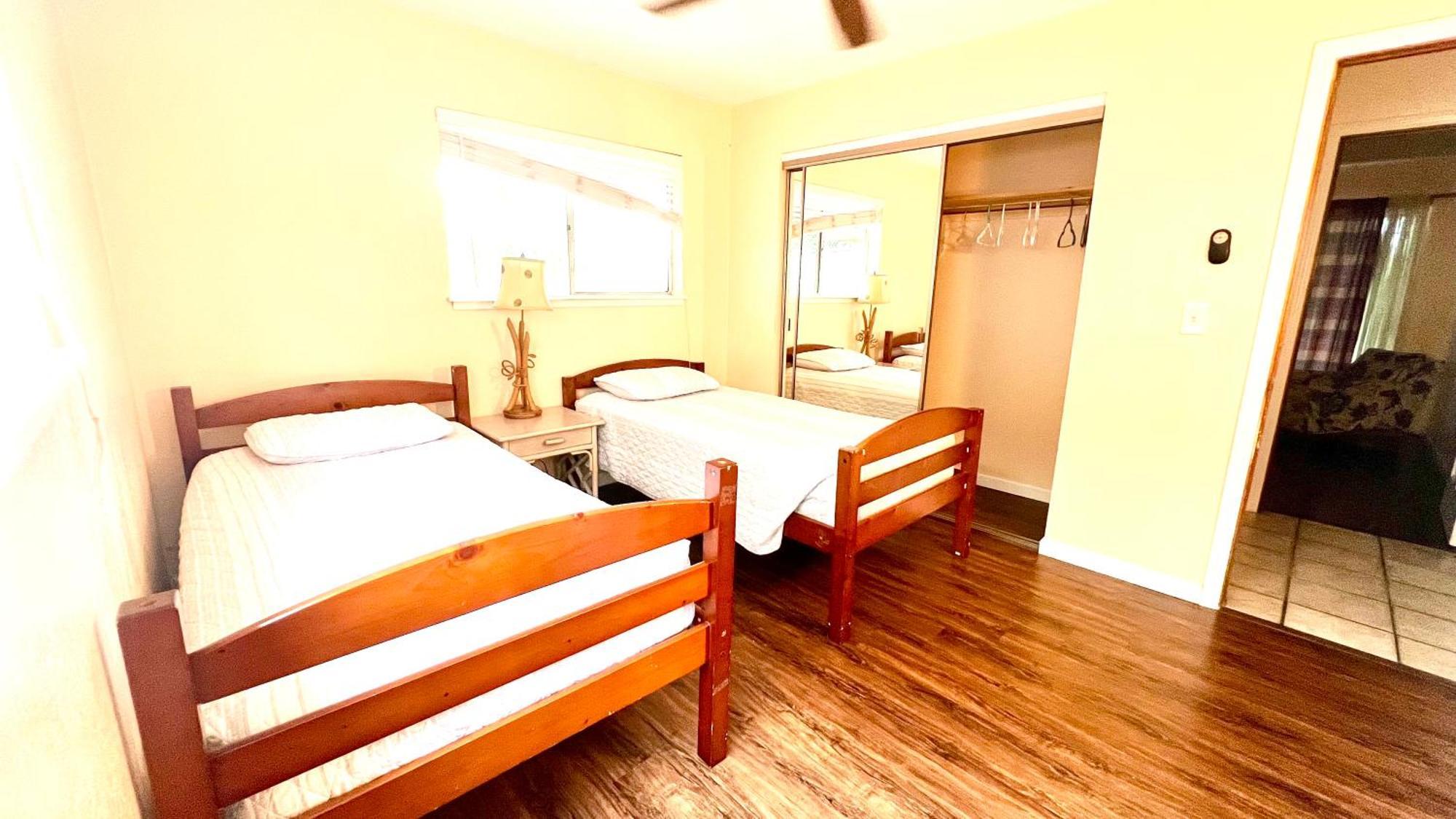 Mailan Hale Hostel Каилуа-Кона Экстерьер фото